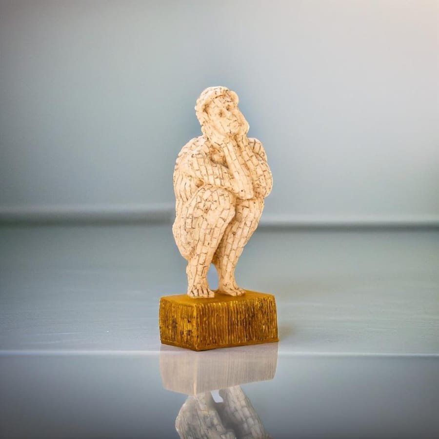 Resin Decorative Showpiece