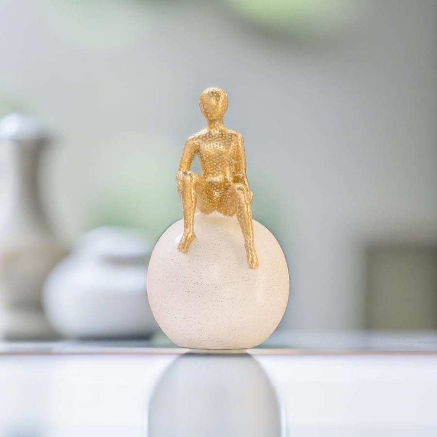 Resin Man Statue Corporate Gifts, Wedding Gifts