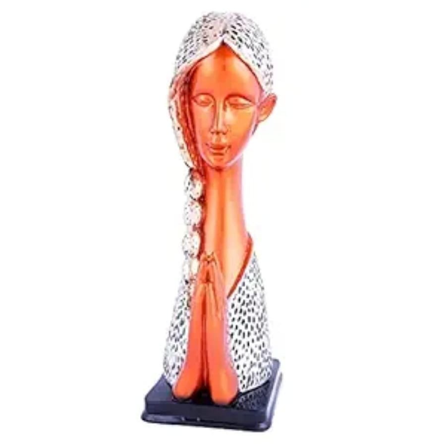 Welcome Lady Resin Statue