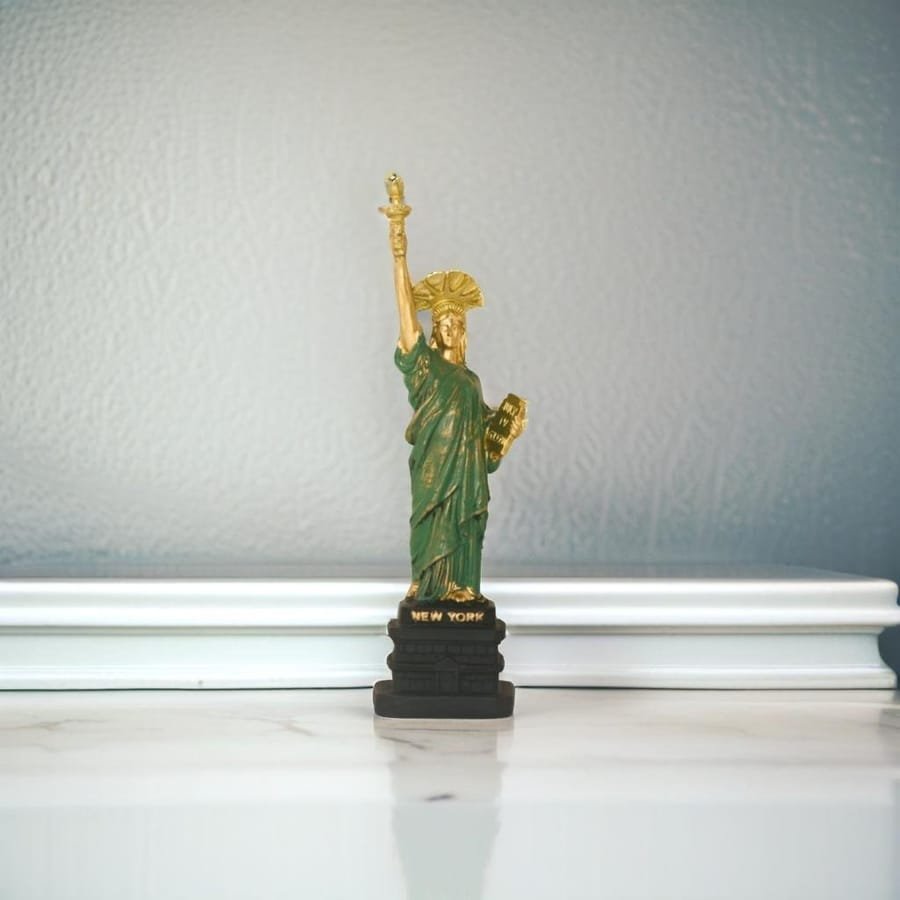 Resin Decorative Showpiece